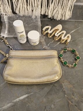 Liz Claiborne Metallic Gold Wristlet Gift Set